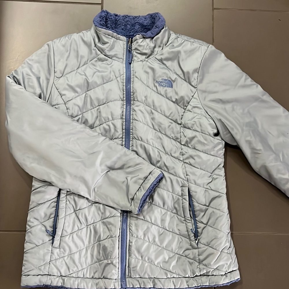The North Face Reversible Puffer and Fleece Sherpa Jacket women’s large